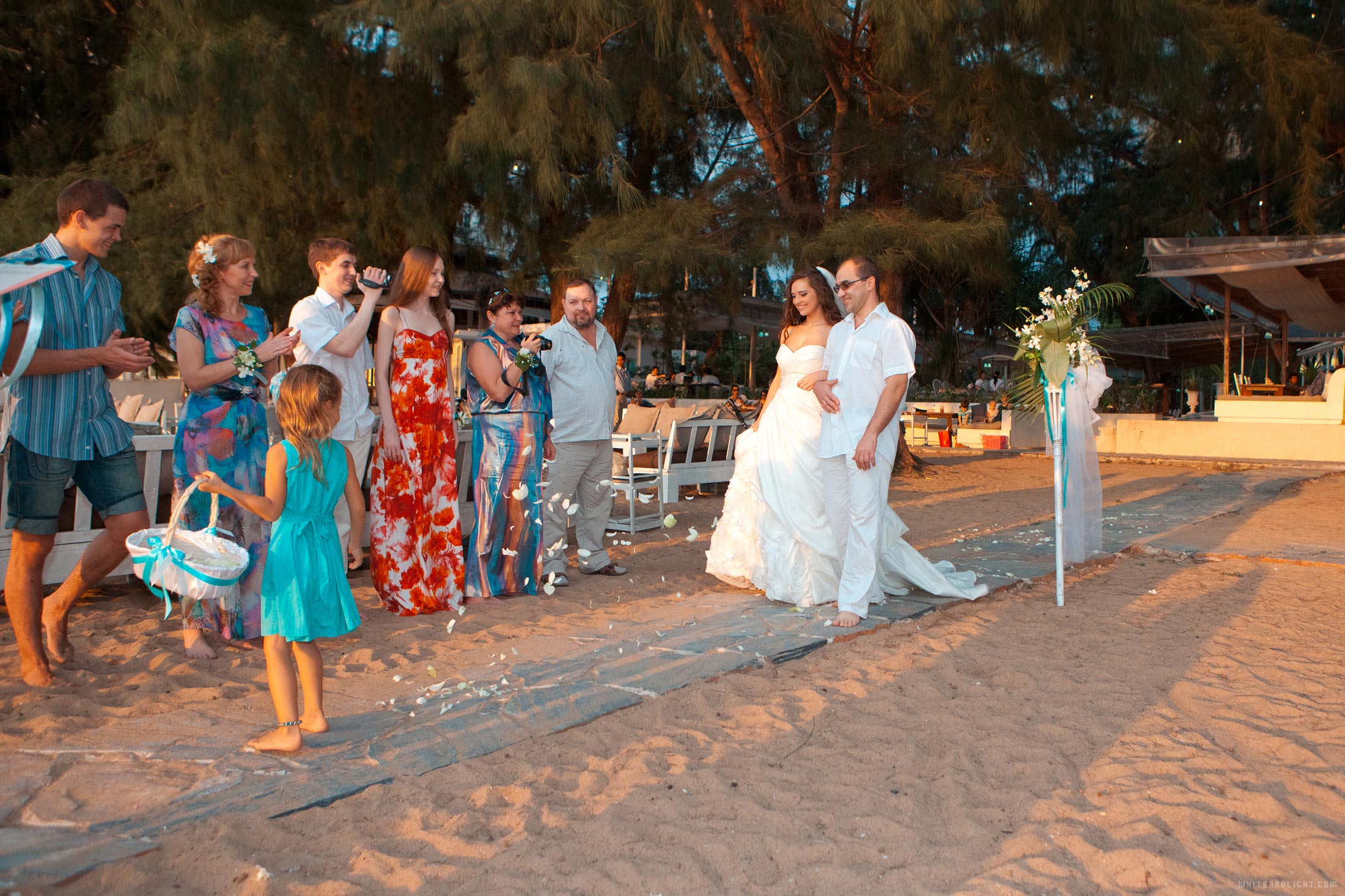 wedding photographer cost per hour