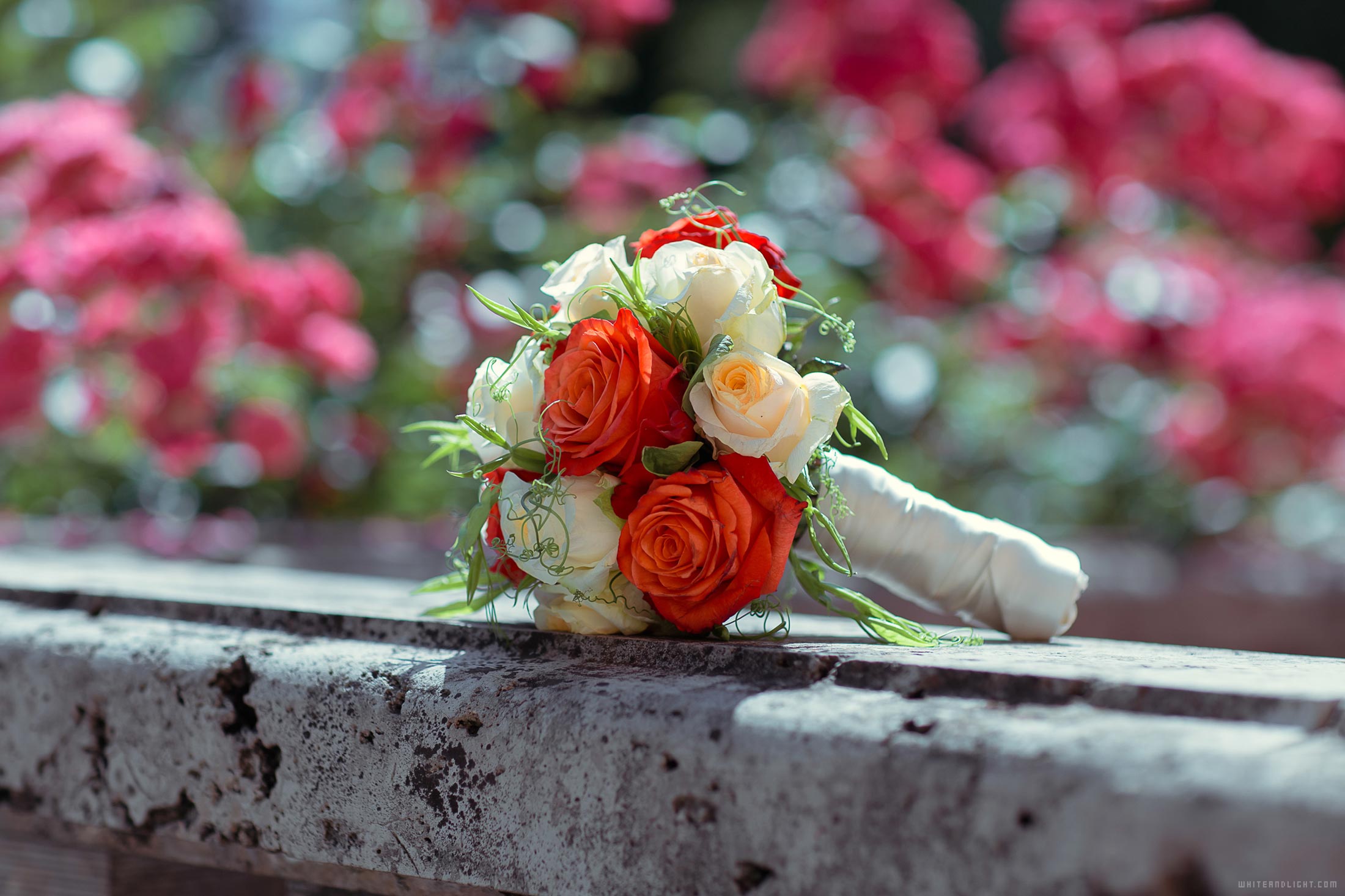 свадебный букет из роз